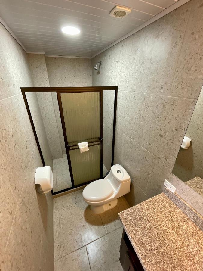 Hotel Wilson Condega 利比里亚 外观 照片